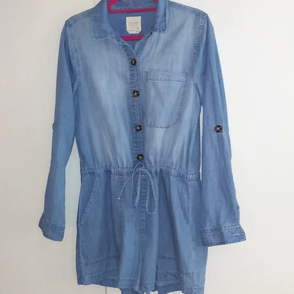 Francesca's Harper Heritage Soft Denim Jumper One Piece Button Shorts outfit M